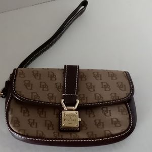 Dooney & Bourke small purse